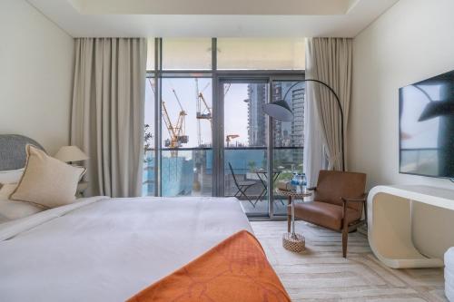Homes Beyond l Studio Chic City Escape Aykon City Tower C, Дубай (фото 6)
