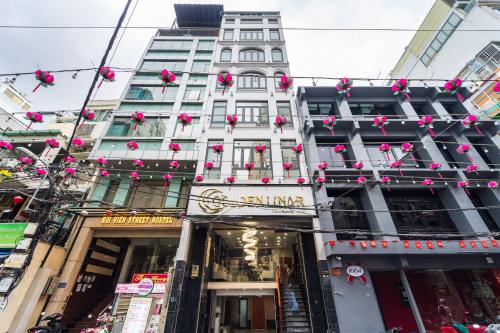 Golden Lunar Hotel - Bui Vien Walking Street  - 숙소 외관