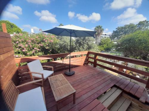 Czarina Cabin in Κεσάρεια