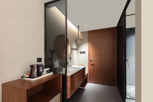 Superior Double Room image 3
