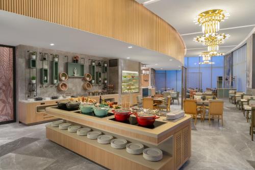 Restoranas, Hilton Garden Inn Mumbai International Airport in Mambajus