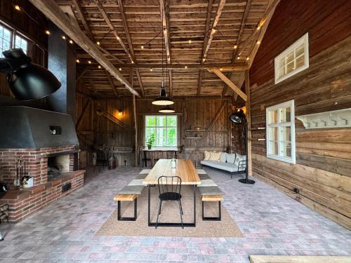 Iekārtas, Elegant Lakeside House with Sauna & Jacuzzi in Karjalohja