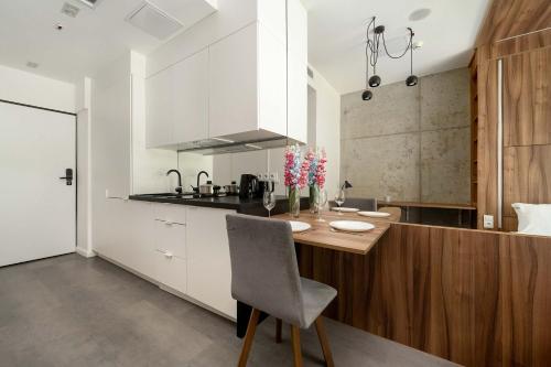 Legnicka Cozy & Modern Studio in Wrocław by Noclegi Renters, Breslau (Foto 4)