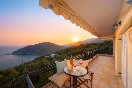 Ionian View Apartments - Parga Panoramic Seaview Gems