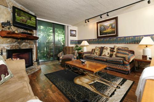 Bear Creek 167 - image 4