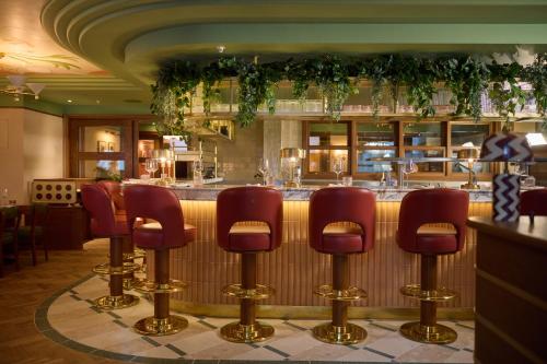 The July - London Victoria - image 13