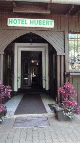 Hotel Hubert – Hrensko, KY