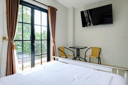 Deluxe Double Room image 3