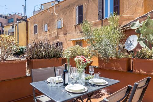 The Best Rent - Stylish Apartment in Trastevere district, Roma