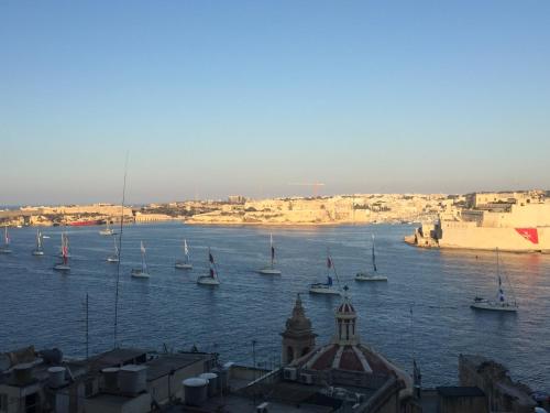 Valletta Harbour View Apartment