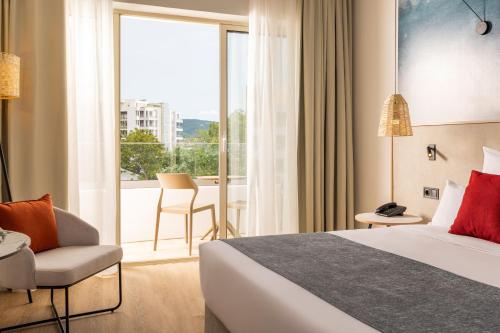 Superior Double Room image 5