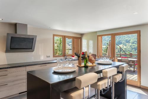 Chalet Kalliste spacieux Meribel 5 min des pistes avec Spa in ลา กิตตาซ