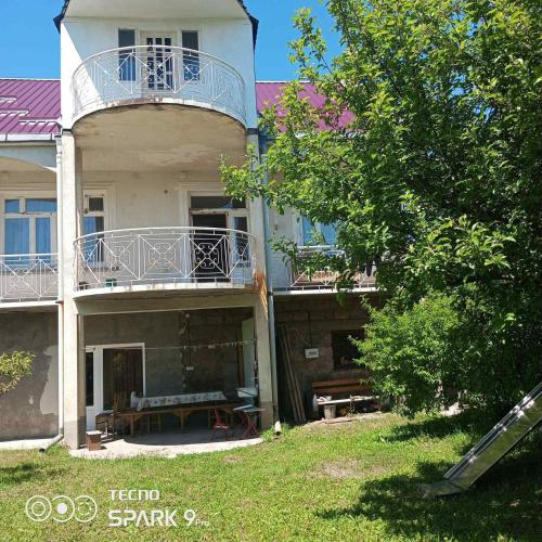 Atyan Guest House in Dzoraget