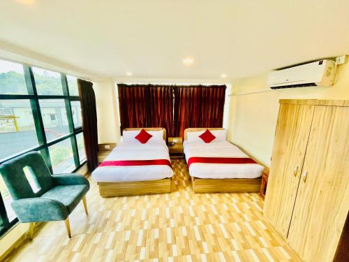 Triple Room