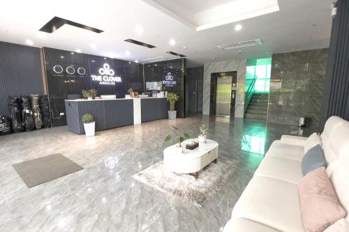 The Clover Hotel Angeles City in City Center