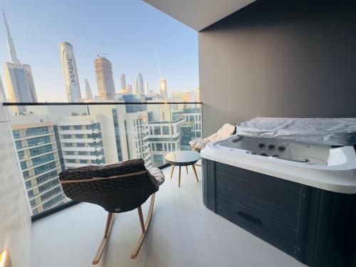 Brand New with Private Jacuzzi, Dubaï