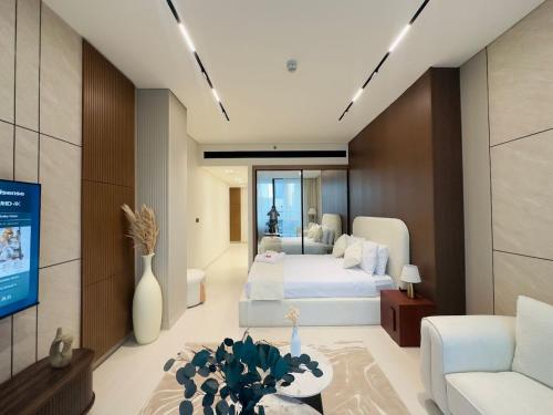 Brand New with Private Jacuzzi, Dubai (photo 6)