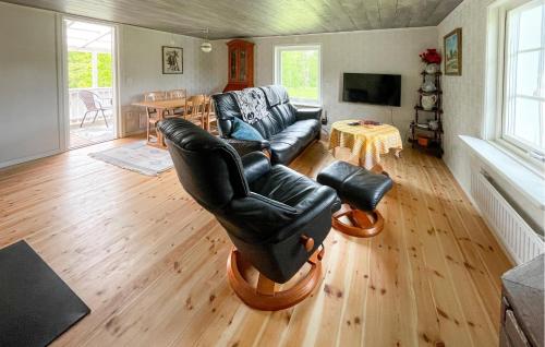 2 Bedroom Stunning Home In Burseryd in Ahult