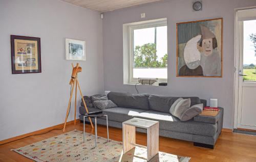 Cozy Home In Tommarp With Wifi in Gnalov