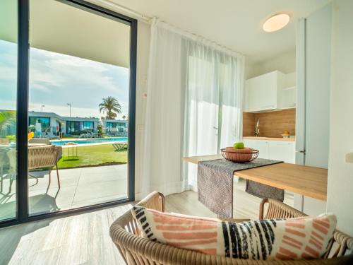Two-Bedroom Suite image 10