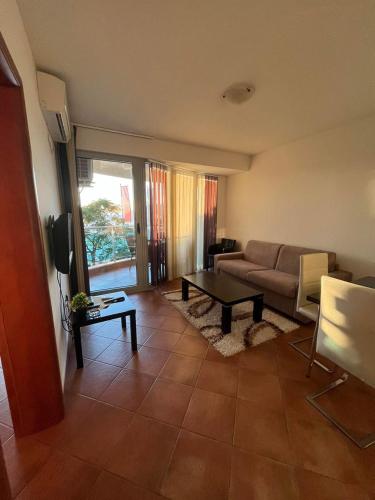 One-Bedroom Apartment with Sea View (2 Adults) image 5