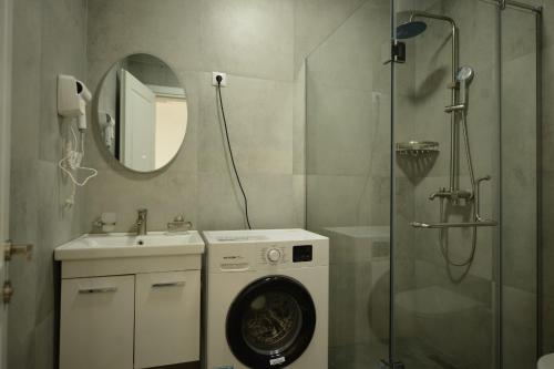 Thom Tower - Apartment - Gonio