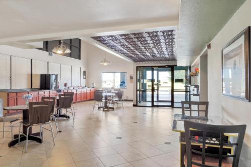 Lonestar Inn & Suites, Erick OK – Hwy 40 BY OYO - 레스토랑