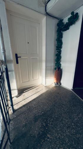 Квартира в Сисиане на главнои площади Բնակարան Սիսիանում հրապարակի վրա Apartment in Sisian on the ma in Sisian