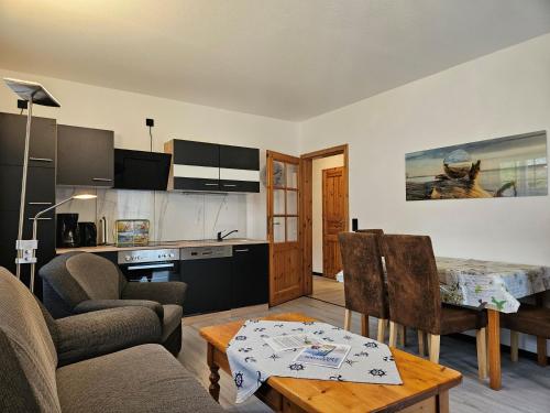 Two-Bedroom Apartment with Terrace image 10
