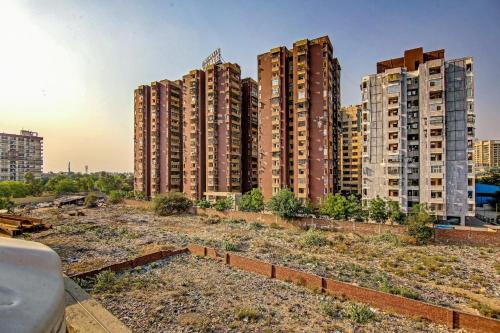 Hotel O Sky In Near By Sector 62 photo 5