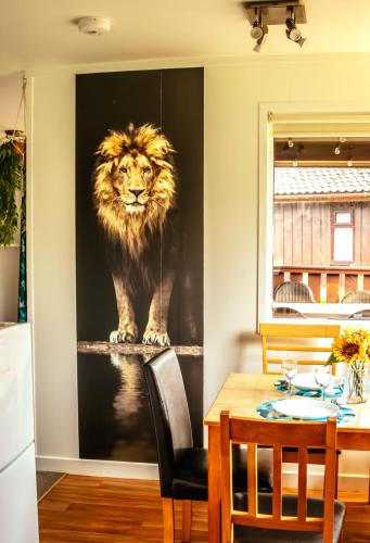 Wild Jungle Retreat