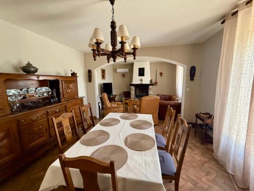 บริการและสิ่งอำนวยความสะดวก, La Douce Ardèche (La Douce Ardeche) in แซ็ง-แฌร์แม็ง