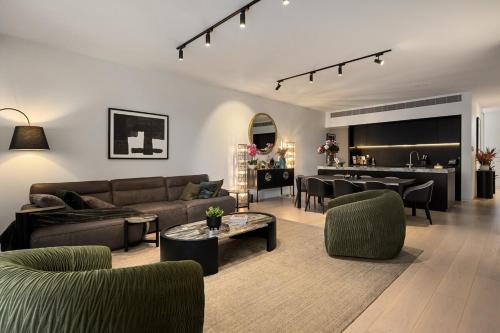 Casa Urbanista Luxury Architectural Home in Kew in 克佑