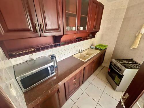 One-Bedroom Apartment image 10