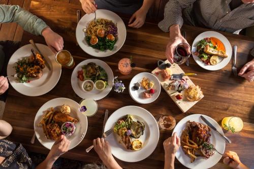 Squam Lake Inn - 식음료(F&B)
