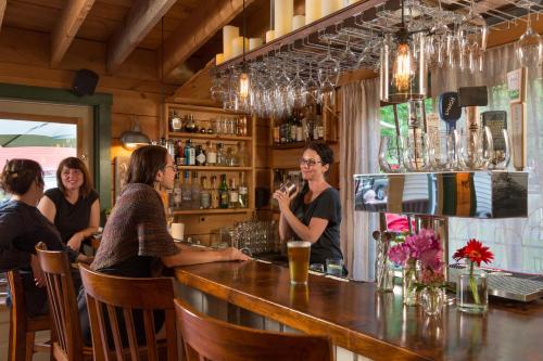 Squam Lake Inn - 식음료(F&B)