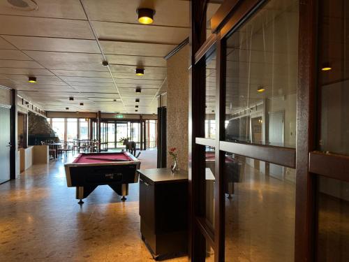 Green Door Hotel - image 7