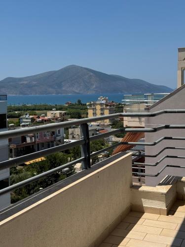 Sea & Mountain View Penthouse, Orikumi (fotografie 7)