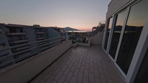 Sea & Mountain View Penthouse, Orikumi (fotografie 10)