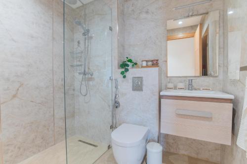 Chic Apt in Heart of Agadir, 2BR, AC & Balcony, Sefl CheckIn, Agádir (fotografie 6)