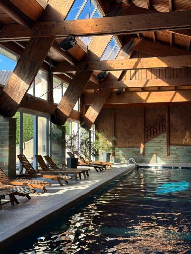 . Hôtel Les Vallées Labellemontagne
