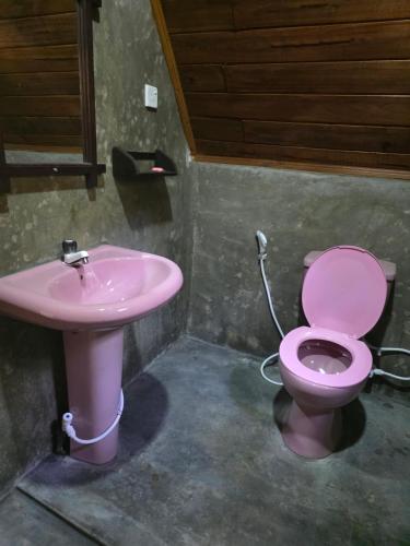Double Room with Garden View image 9