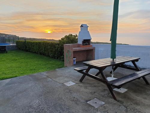สภาพแวดล้อมโดยรอบ, Northeast Azores, Rocha Mar House in นอร์เดสตินโฮ