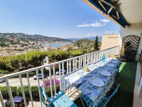 Piscine, Wi-Fi, climatisation, garage privatif, terrasse, plages et commerces à pied - Location saisonnière - Saint-Mandrier-sur-Mer