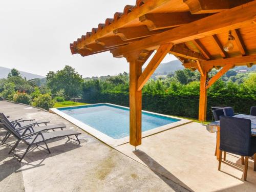 Amplia casa con piscina gîte à louer Carandía