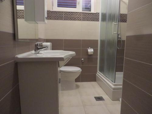 Two-Bedroom Apartment with Terrace image 10