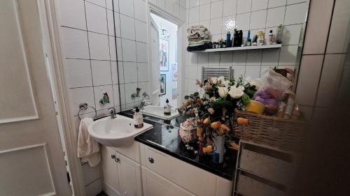 Putney West Hill, spacious with comfy bed Close to bus, London (photo 7)