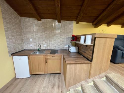 virtuve, Apartamentos Rurales Casa Carloto in Cibuyo