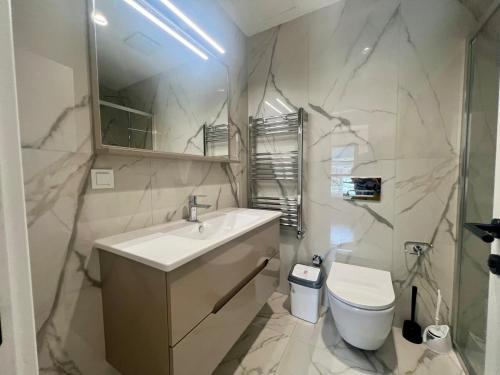 Panoramic Penthouse Apt in Diamond of Skopje, Skopje (photo 10)
