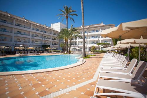 Grupotel Alcudia Suite - image 9